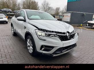 Avarii autoturisme Renault Arkana E-TECH 1.6L 145 TECHNO 2022/9