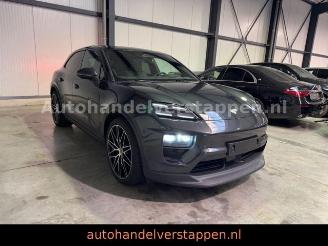 Vaurioauto  passenger cars Porsche Macan Electric 4 Matrix Bose 100KWH 2025/4