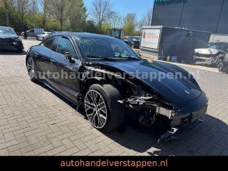 Porsche Taycan Sport Chrono Bose ACC GlasDach 93KWH picture 8