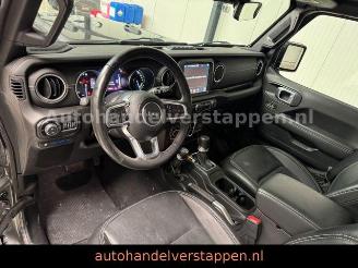 Jeep Wrangler Unlimited Plug-In Hybrid Sahara picture 14