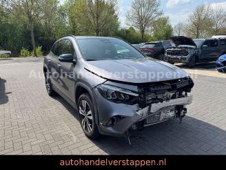  Mercedes GLA 250e Progressive Night-Paket 160KW 2024/4