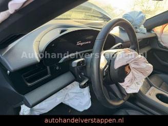Porsche Taycan 350KW Panorama Leder CAM 93KWH picture 31