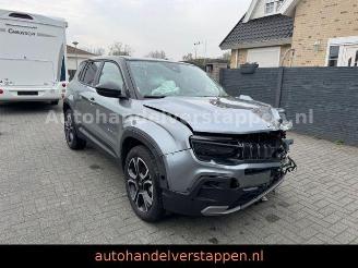 skadebil auto Jeep Avenger Summit Electric 115KW 54KWH 2025 2025/3