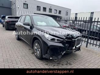 uszkodzony samochody osobowe BMW iX1 20eDrive 150KW Harman LED Premium-Paket 2024/7