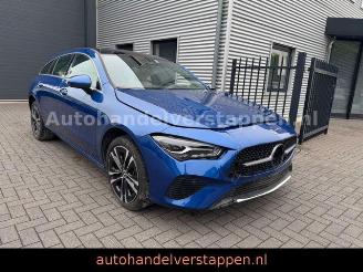 Damaged car Mercedes Cla-klasse 250e Shooting Brake Panorama Facelift 2023/12