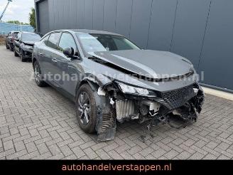 Peugeot 408 Plug in Hybrid S-S 180 Allure Automatic picture 8
