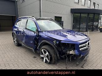 damaged passenger cars Mercedes GLB 180 d Urban Paket Progressive 2022/9