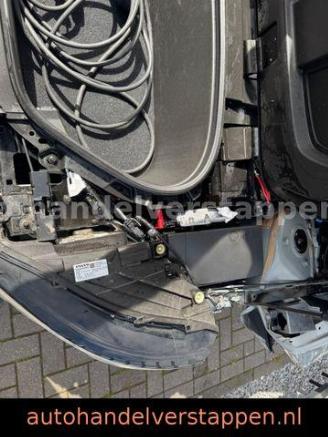 Volvo C-40 Core Recharge Pure Electric 82KWH Panorama picture 13