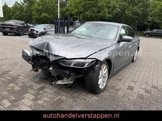 Voiture accidenté BMW i4 Gran Coupe 35 eDrive 70KWH Sport 210KW 2025/7