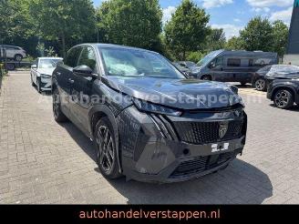 Schadeauto Peugeot 3008 Hybrid 145 Allure Automatik 2026 2026/3