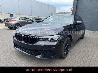Damaged car BMW 5-serie e M Sport 215KW LED Harman SHT 2021/10