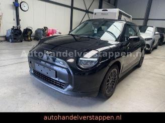 škoda osobní automobily Mini Mini 3-trg. BEV Cooper E Essential Trim 2024/12