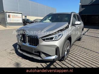 krockskadad bil auto BMW X1 xDrive 25e 180KW PHEV Navi LED 4WD 2024/10