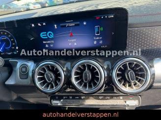 Mercedes EQB 250+ AMG Sport Pano Burm 71KWH VOLL picture 17
