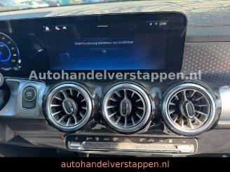 Mercedes EQB 250+ AMG Sport Pano Burm 71KWH VOLL picture 19