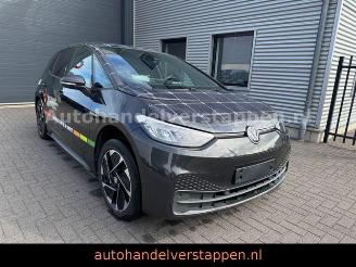 Unfallwagen Volkswagen ID.3 Pro Performance 150 kW Navi CAM LED 2023/3