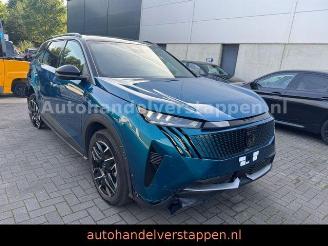 Schadeauto Peugeot 5008 Hybrid 145 GT AUTO 7-Personen 2025/12