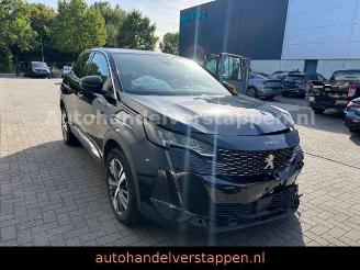 škoda osobní automobily Peugeot 3008 Hybrid 225 Allure Pack 165KW Hybrid 2023/4
