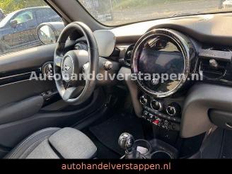 Mini Cooper S COOPER Mini 5-trg. Cooper Essential Trim picture 12