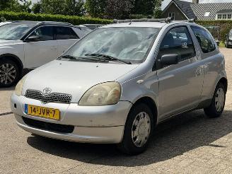  Toyota Yaris 1.3 16v VVT ( INRUIL VERKREGEN ) 2000/1