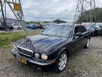 krockskadad bil auto Jaguar XJ 3.0 V6 Sport 2004/1