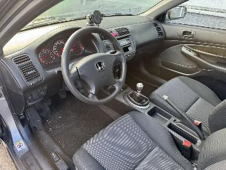 Honda Civic 2 DR 1.7i LS picture 9