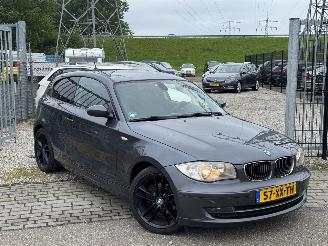 Voiture accidenté BMW 1-serie 118 D High Executive 2007/11