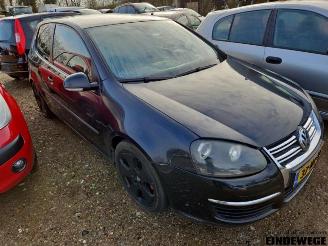 Salvage car Volkswagen Golf Golf V (1K1), Hatchback, 2003 / 2010 1.6 FSI 16V 2004/2