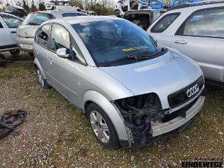 Uttjänta bilar auto Audi A2 A2 (8Z0), Hatchback, 2000 / 2005 1.4 16V 2002/2