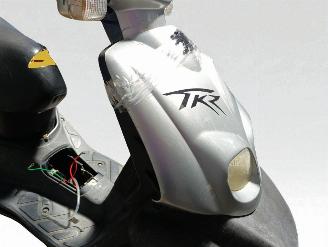 Peugeot  50 TREKKER picture 20