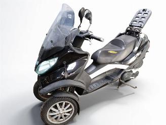 Piaggio  500MP3 picture 2