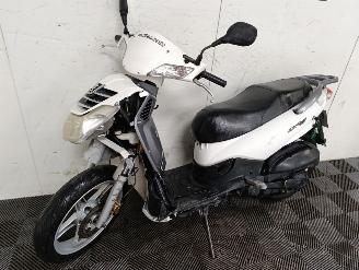 Peugeot  125 LX picture 2