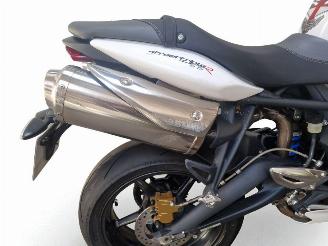 Triumph Street Triple  picture 7