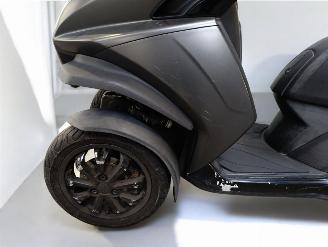 Peugeot  METROPOLIS picture 9