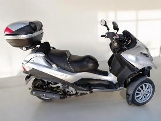 uszkodzony skutery Piaggio  MP3 2010/6