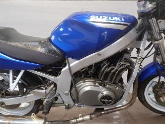 Suzuki GS 500 E picture 20