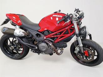 škoda motocykly Ducati Monster 796  2013/5