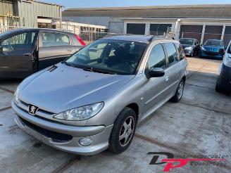demontáž osobní automobily Peugeot 206 206 SW (2E/K), Combi, 2002 / 2007 1.4 2005/8