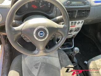 Fiat Punto Punto II (188), Hatchback, 1999 / 2012 1.2 60 S picture 10