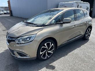 Vaurioauto  passenger cars Renault Scenic BOSE 2018/5