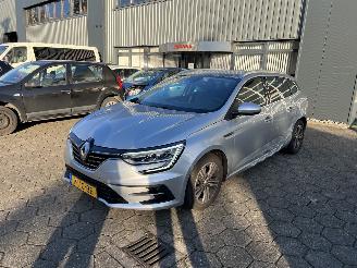 Coche accidentado Renault Mégane 1.3 TCe Intens 2022/2