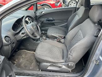 Opel Corsa 1.2 16V Essentia picture 16