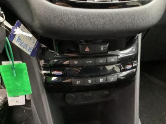 Peugeot 208 208 I (CA/CC/CK/CL), Hatchback, 2012 / 2019 1.4 HDi picture 15