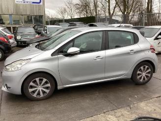 Peugeot 208 208 I (CA/CC/CK/CL), Hatchback, 2012 / 2019 1.4 HDi picture 8