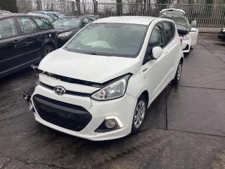 Vrakbiler auto Hyundai I-10 i10 (B5), Hatchback, 2013 / 2019 1.0 12V 2014/2