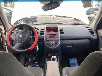 Kia Soul Soul I (AM), MPV, 2009 / 2014 1.6 CVVT 16V picture 18