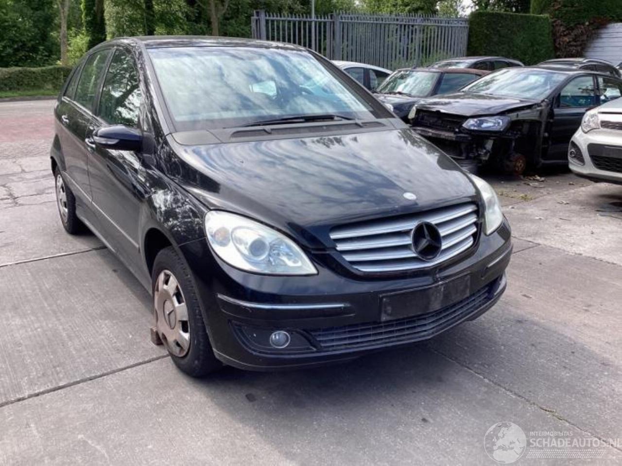 Mercedes B-klasse B (W245), Hatchback, 2005 / 2011 1.5 B-150 16V