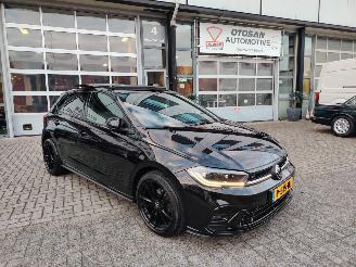 damaged passenger cars Volkswagen Polo  2022/4