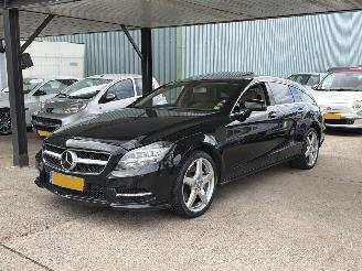 krockskadad bil auto Mercedes CLS 350 CDI 4 MATIC AMG FULL OPTIONS NAP 2012/11