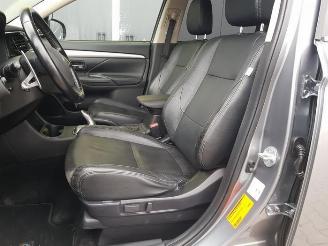 Mitsubishi Outlander Outlander (GF/GG), SUV, 2012 / 2022 2.0 16V PHEV 4x4 picture 11